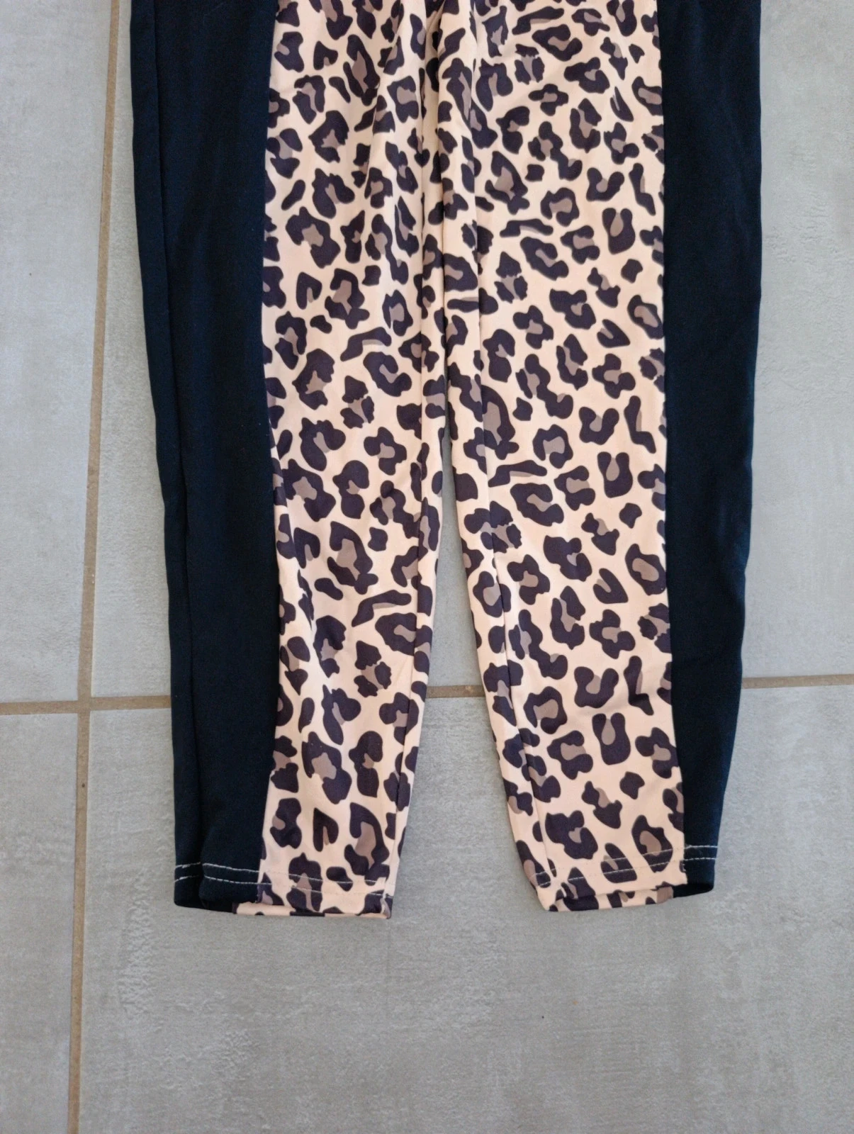 Black leopard Cubus sweatpants for girls 11-12 years – Elastic waistband – photo 3